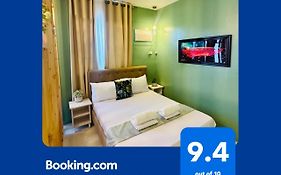 Palawan Affordable Staycation With A Balcony And Swimming Pool- B2 6Diamond